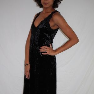 🆕 Black Velvet Tank Dress